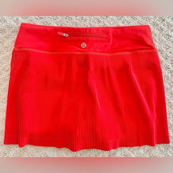 Lululemon Bright Red Pleated Tennis Skirt Built-In Shorts Size 4 NWOT - Picture 3 of 8